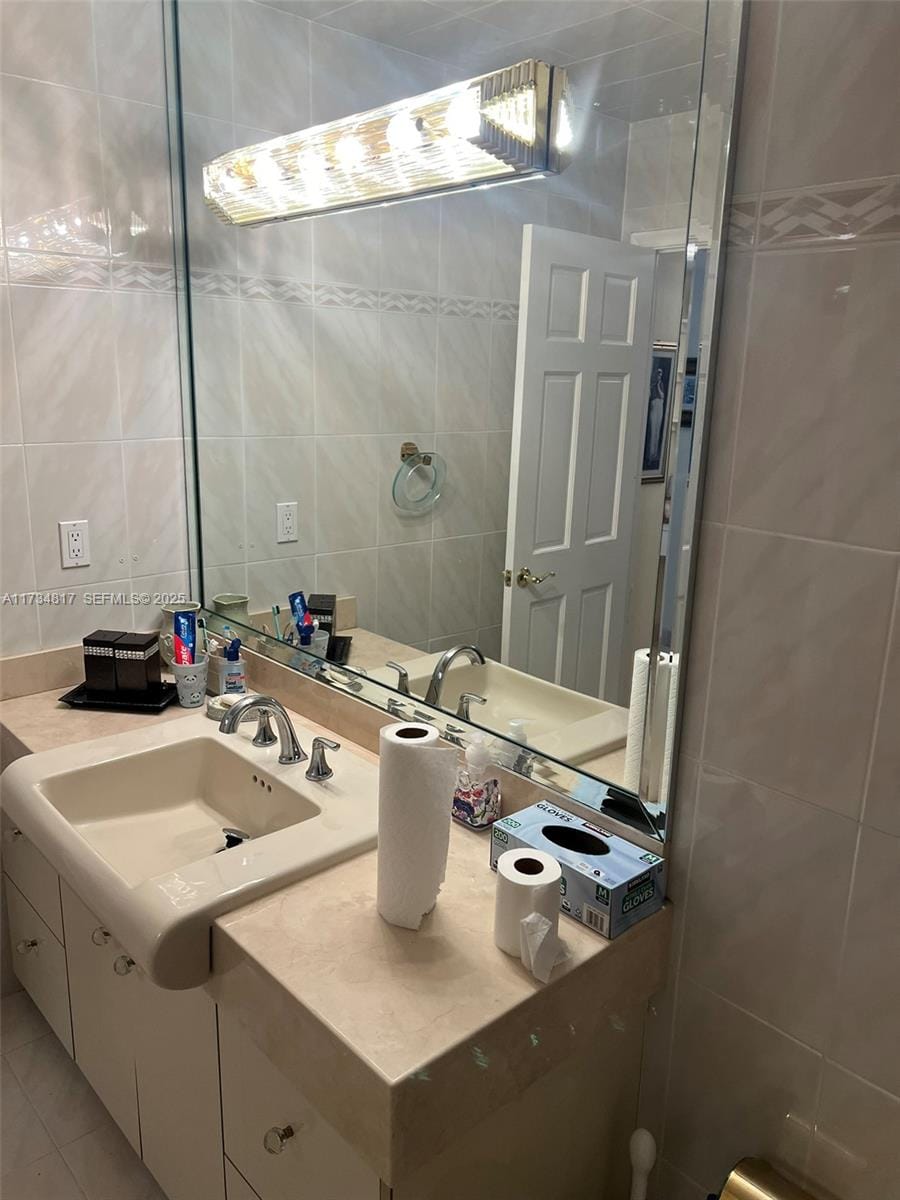 9801 Collins Avenue 17J, Bal Harbour, FL 33154 photo 20
