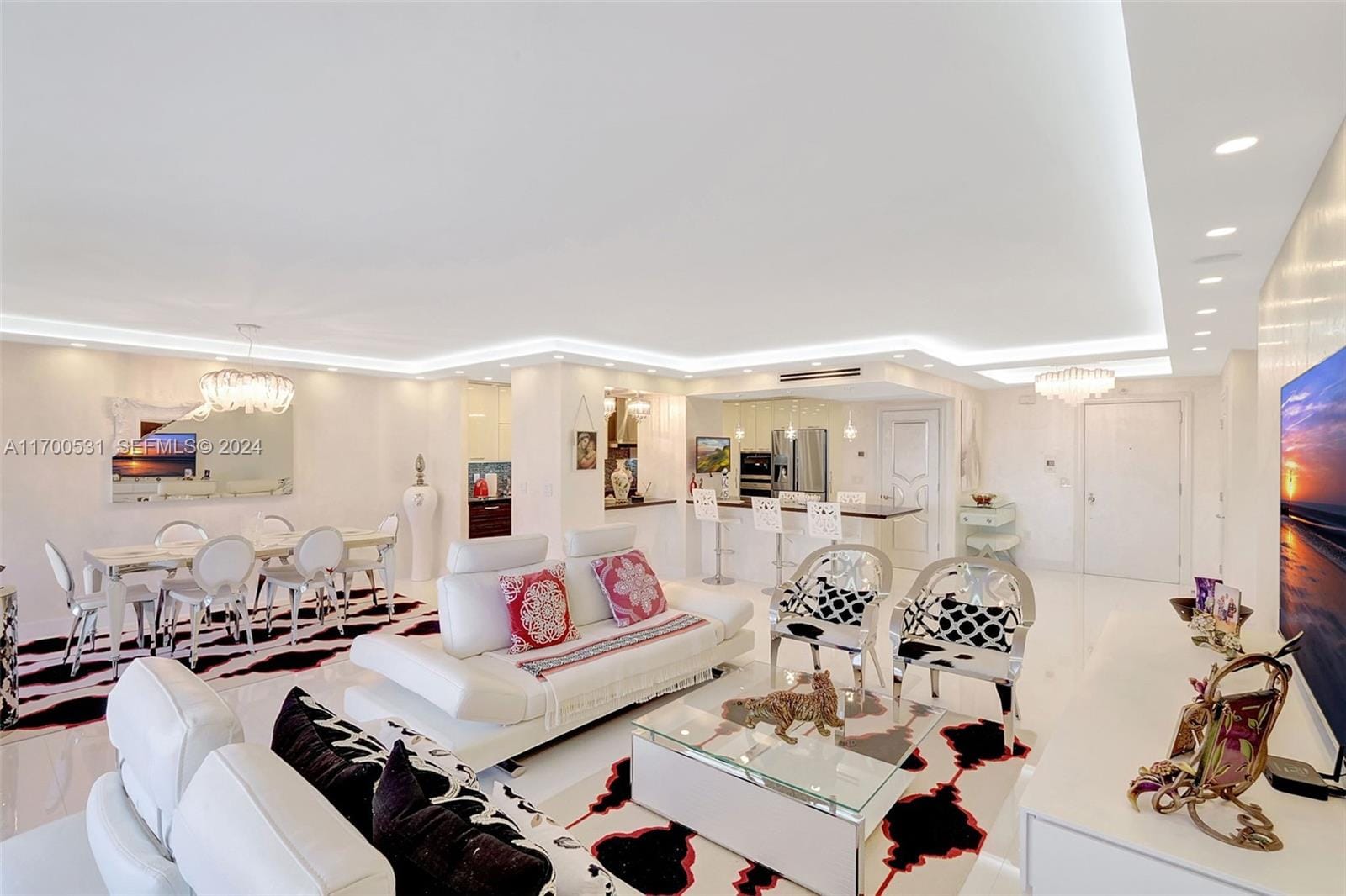 9801 W Collins Avenue 5O/complete renovated — photo 3