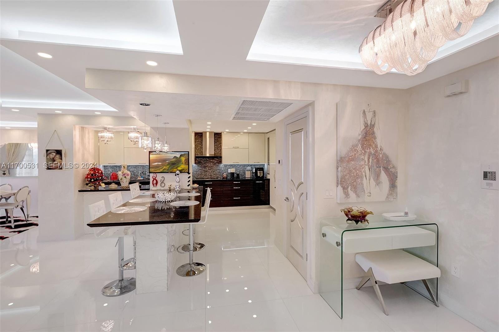 9801 W Collins Avenue 5O/complete renovated — photo 6