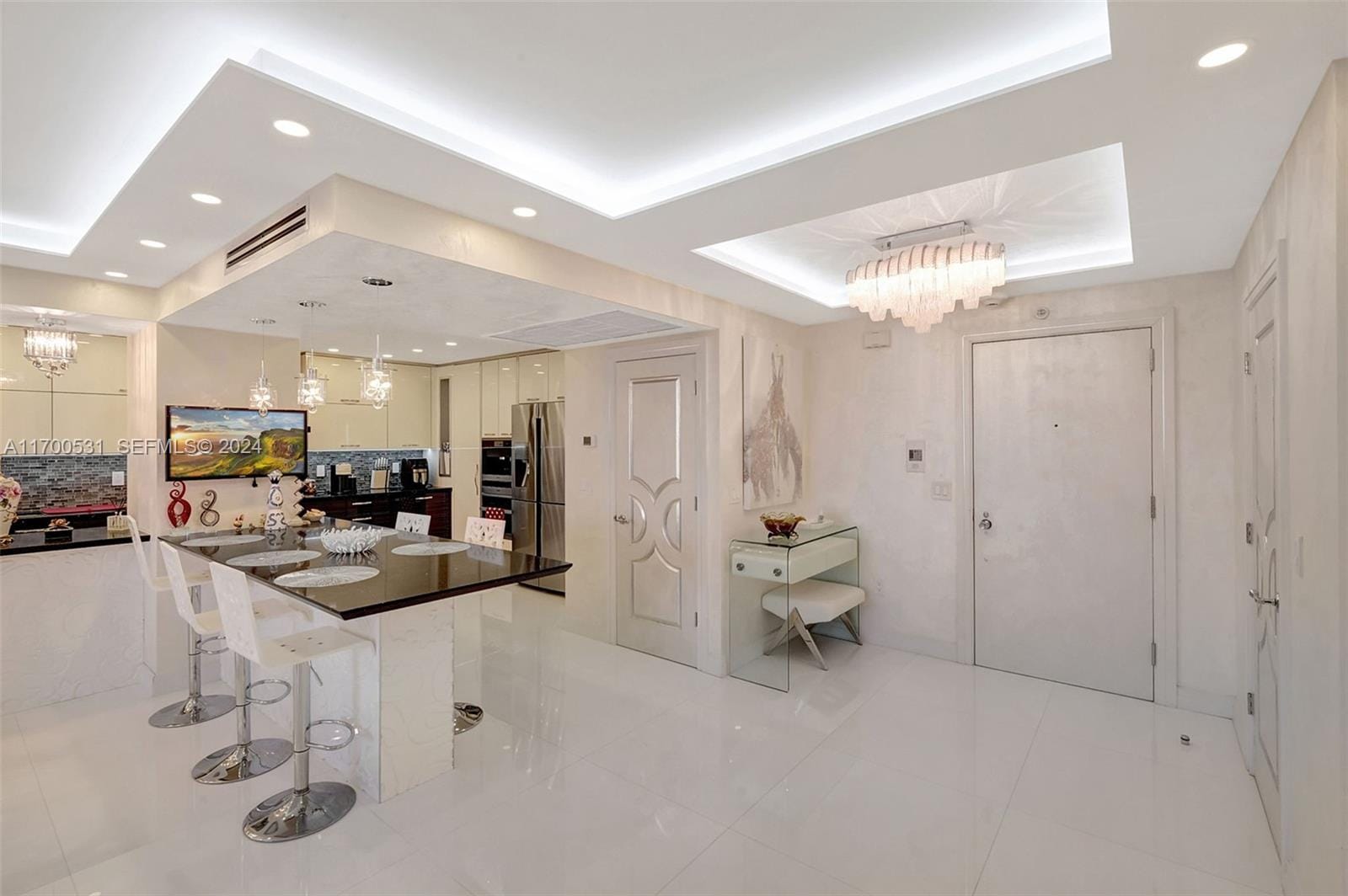 9801 W Collins Avenue 5O/complete renovated — photo 7