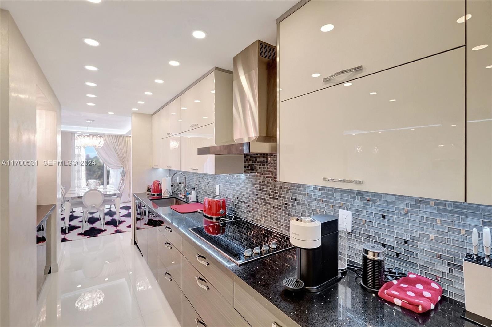9801 W Collins Avenue 5O/complete renovated — photo 10