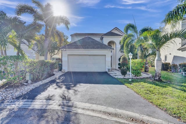 7698 Hibiscus Lane, Coral Springs, FL 33065