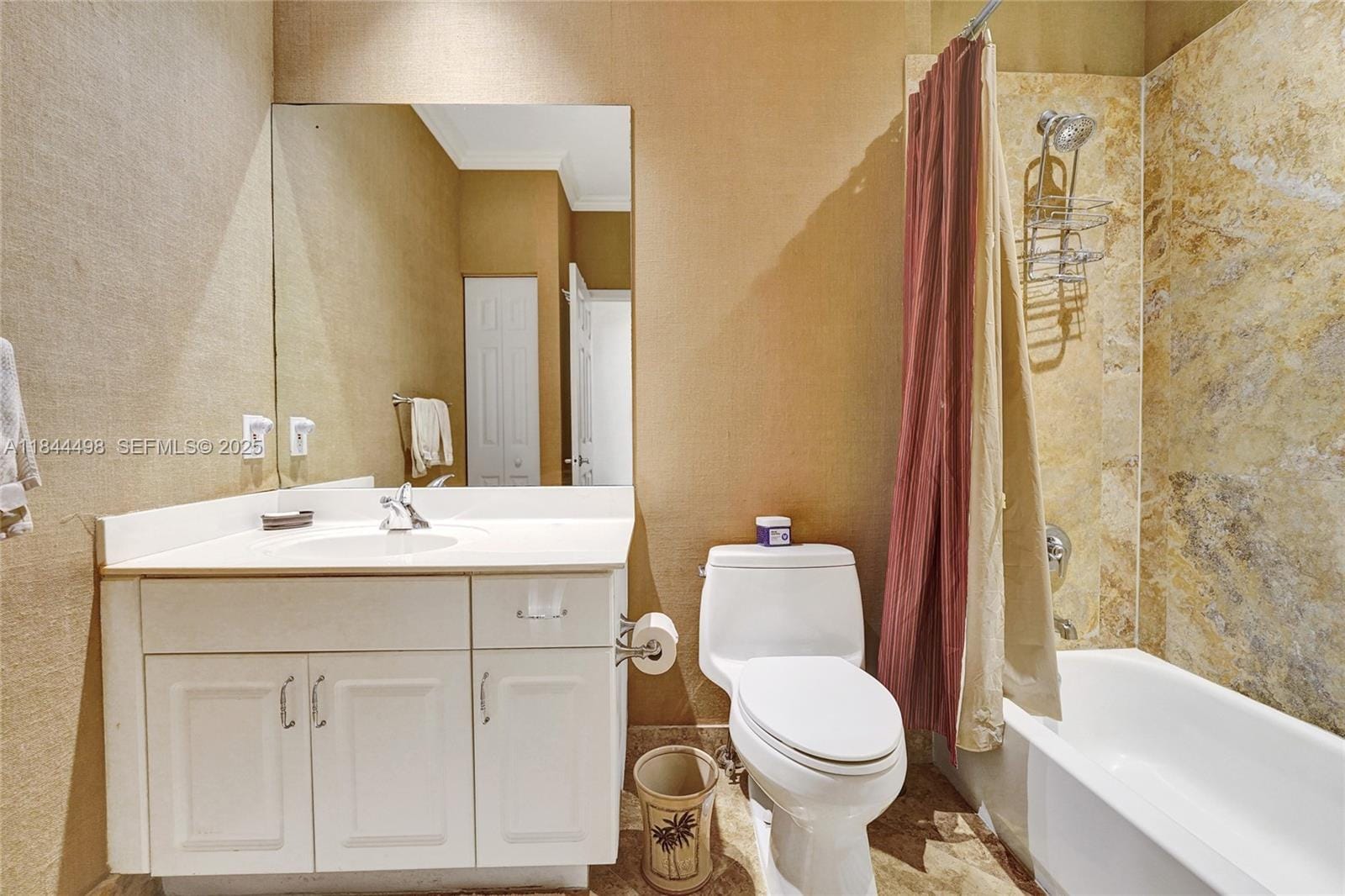 1375 Harbor View E — photo 10