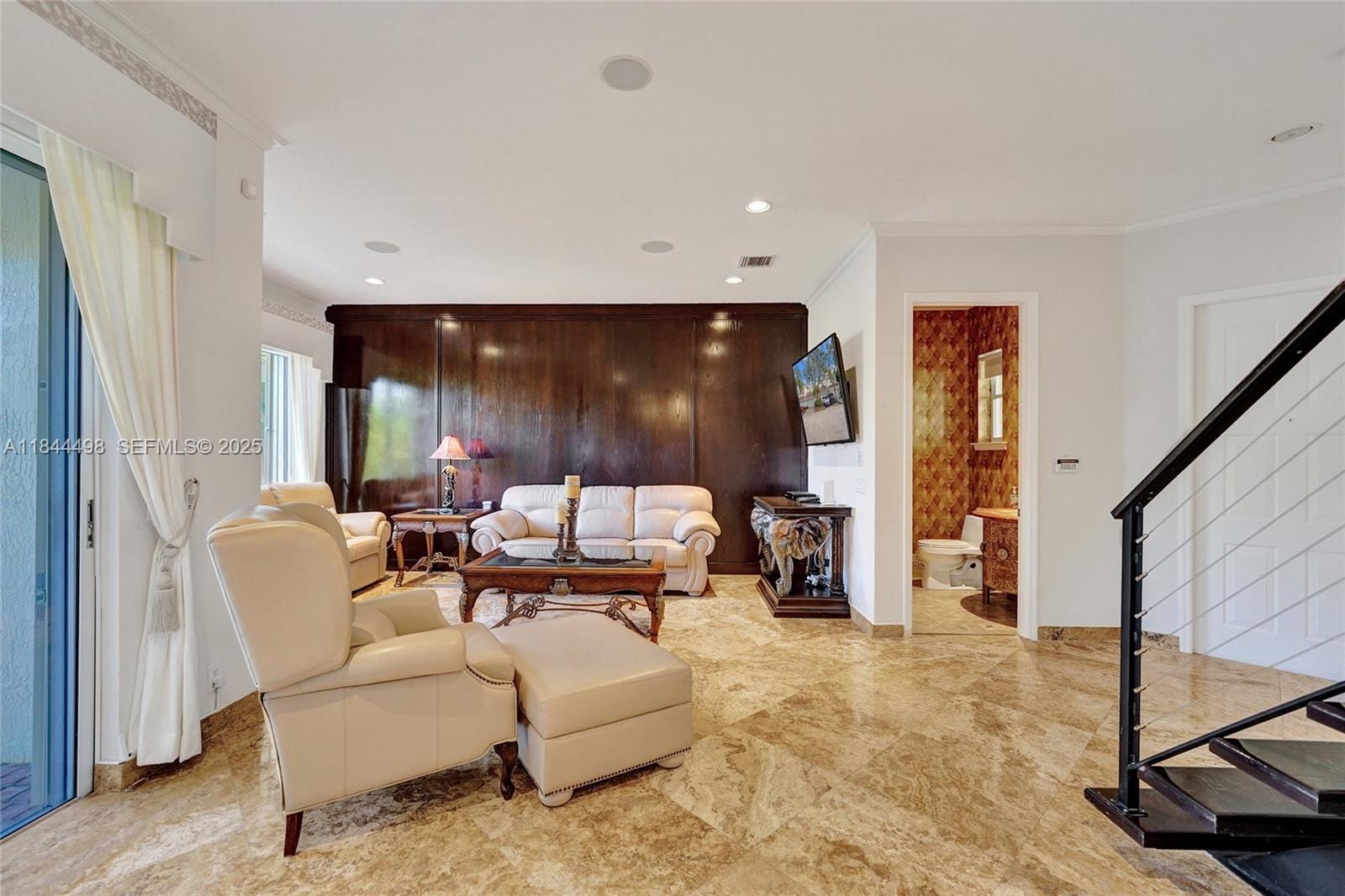 1375 Harbor View E — photo 3