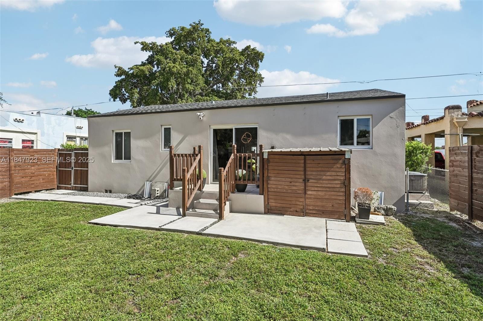 1361 NW 55th Street, Miami, FL 33142 photo 27