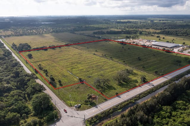 2600 Kings Highway, Fort Pierce, FL 34982