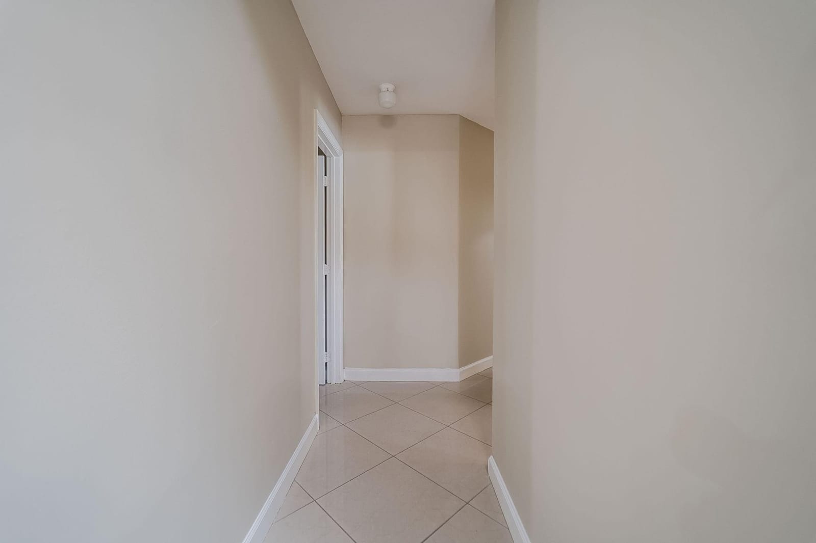 219 SE 8th Street, Dania Beach, FL 33004 photo 15
