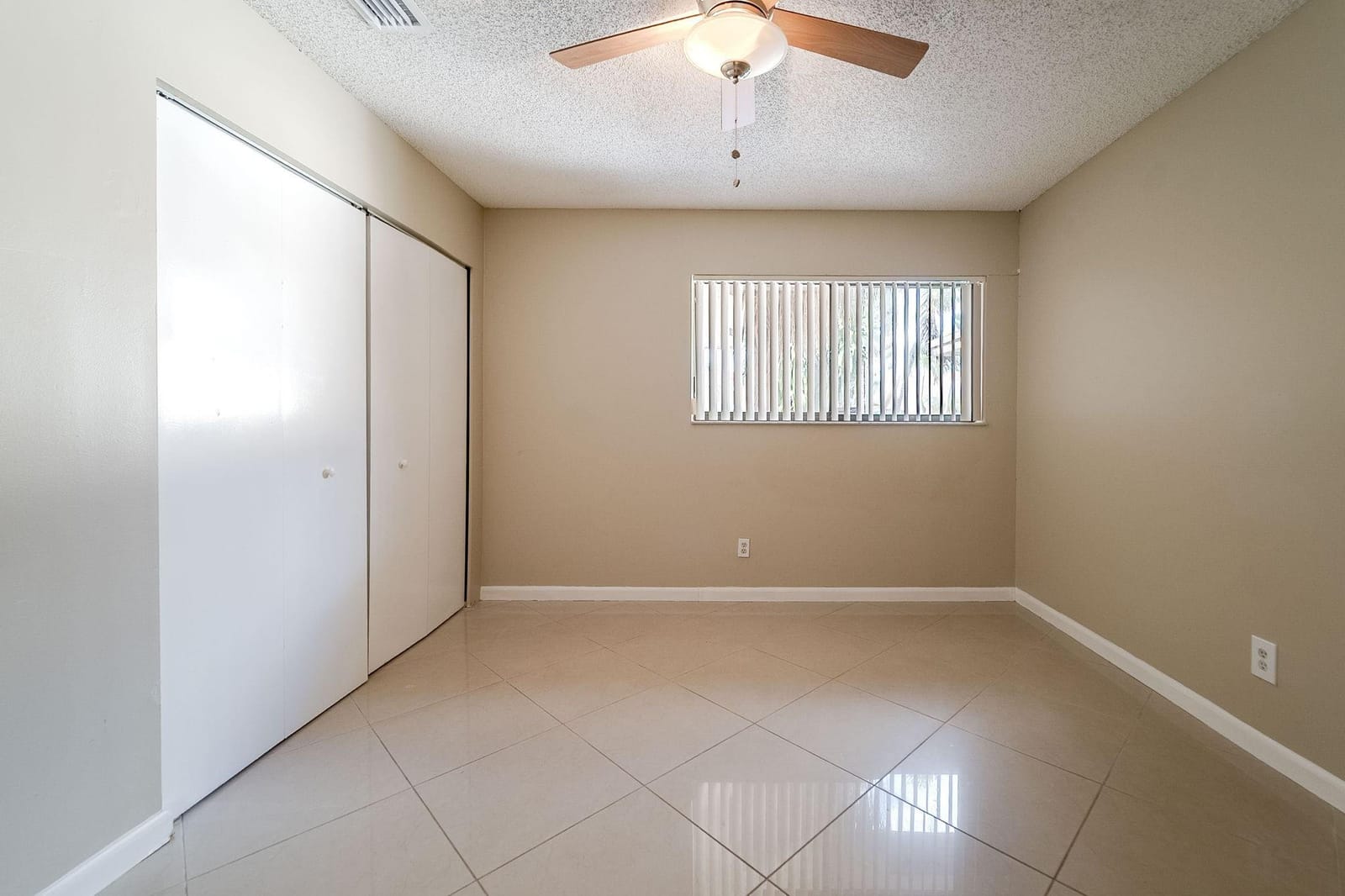 219 SE 8th Street, Dania Beach, FL 33004 photo 22