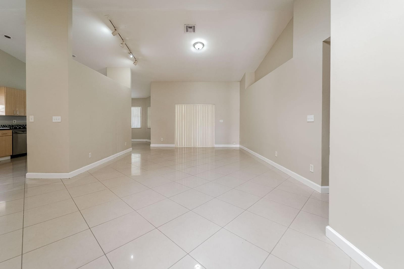 219 SE 8th Street, Dania Beach, FL 33004 photo 6