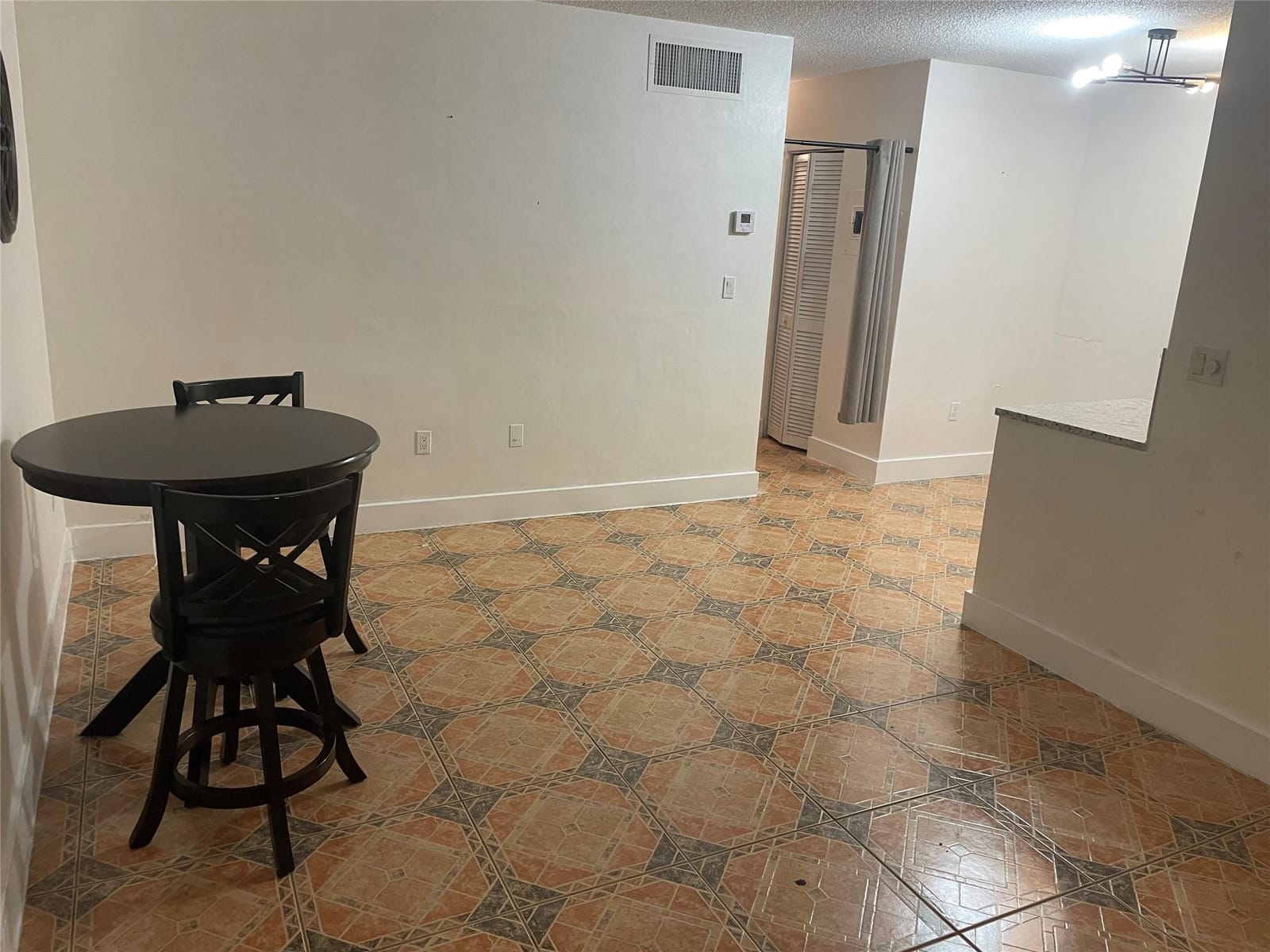 1840 Dewey Street 102 — photo 6