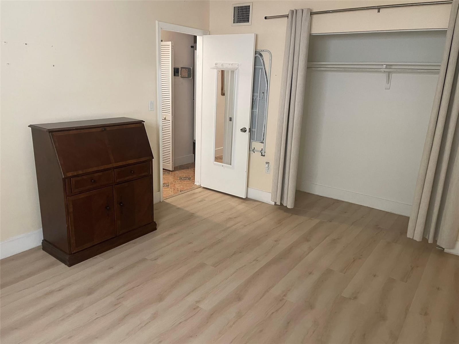 1840 Dewey Street 102 — photo 7