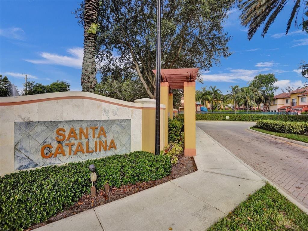 1309 N Santa Catalina Circle, North Lauderdale, FL 33068