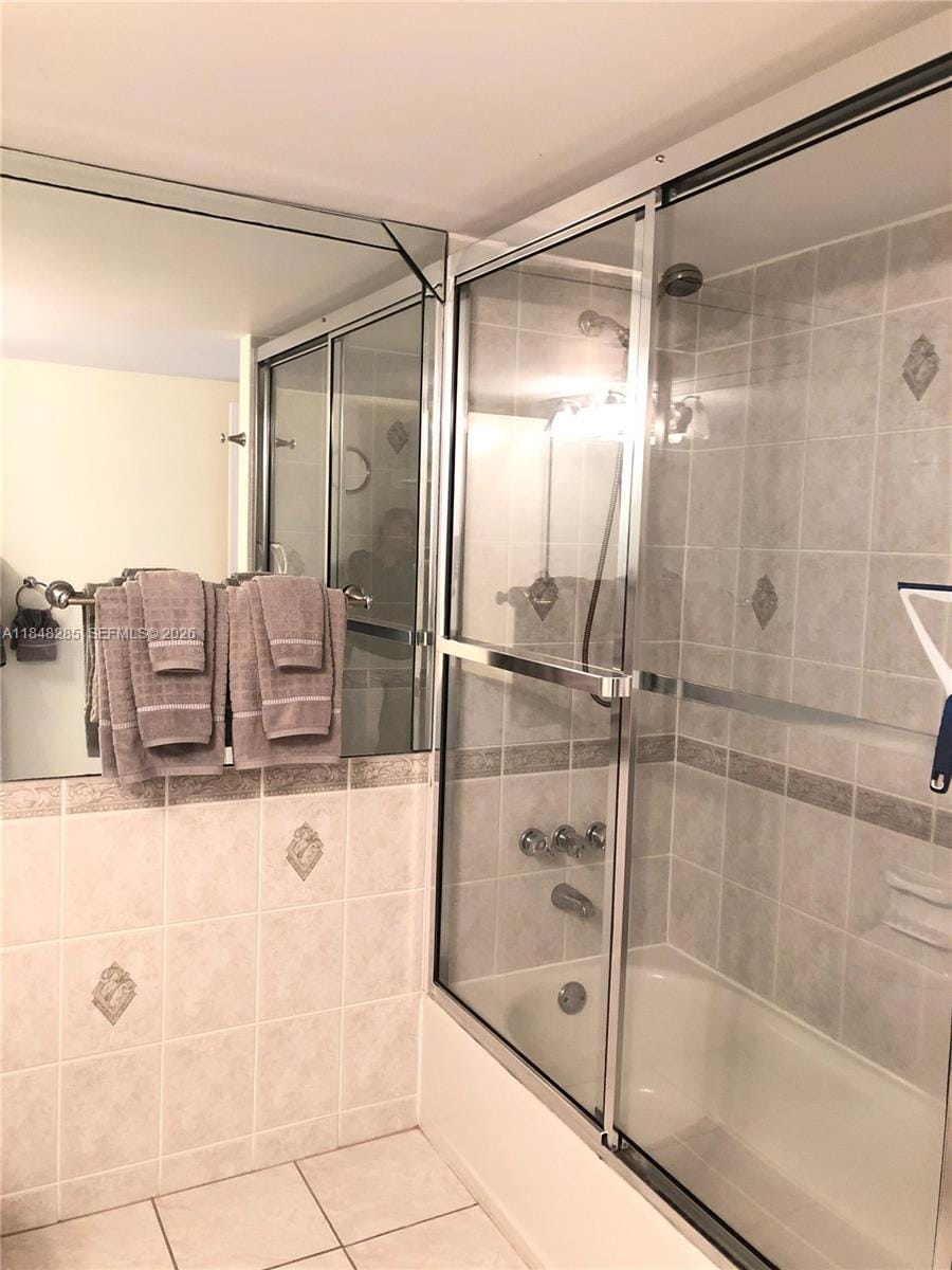 100 Golden Isles Drive 706, Hallandale Beach, FL 33009 photo 23