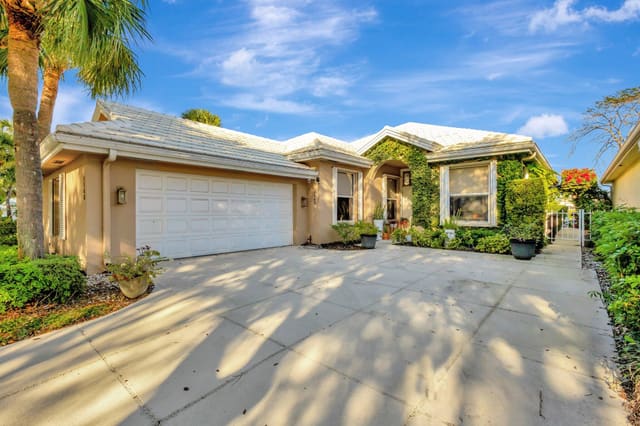 1140 Bear Island Drive, West Palm Beach, FL 33409