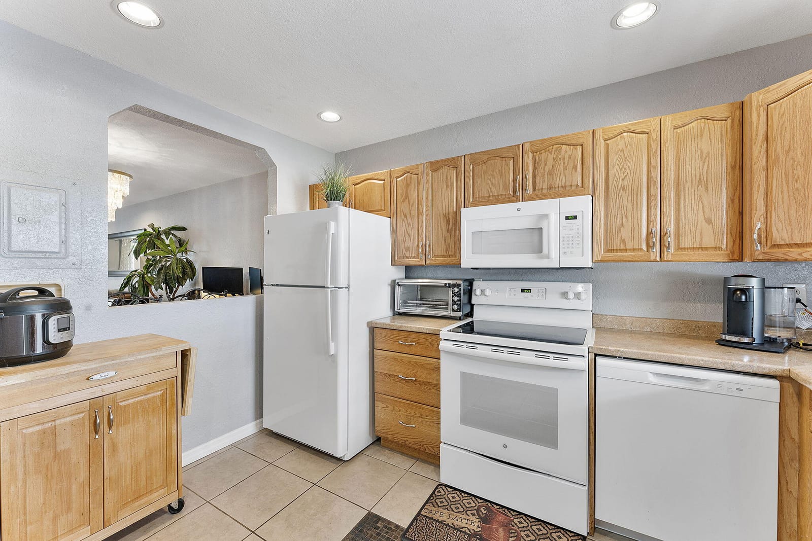 126 Sparrow Drive 14b, Royal Palm Beach, FL 33411 photo 6