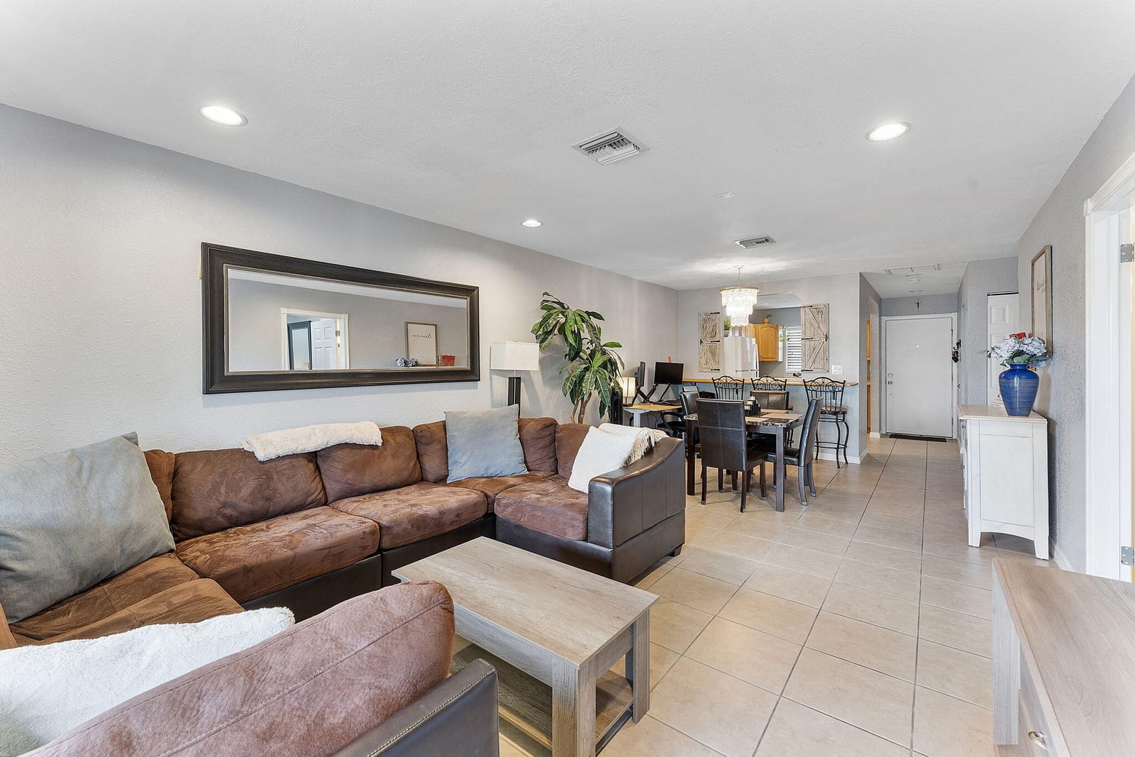 126 Sparrow Drive 14b, Royal Palm Beach, FL 33411