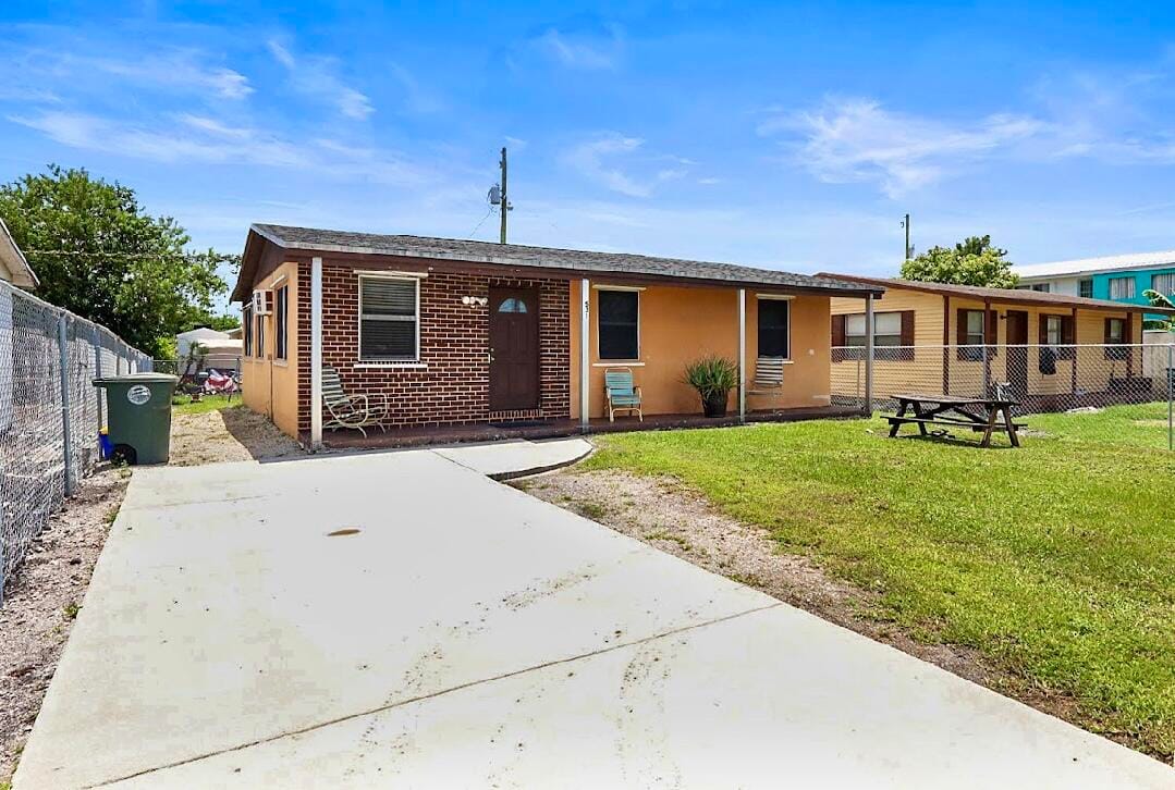 531 SW 4th St Street, Belle Glade, FL 33430