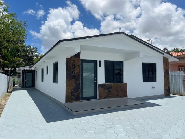 2368 / 2370 NW 33rd Street, sold in New Haven Sub, Miami, FL