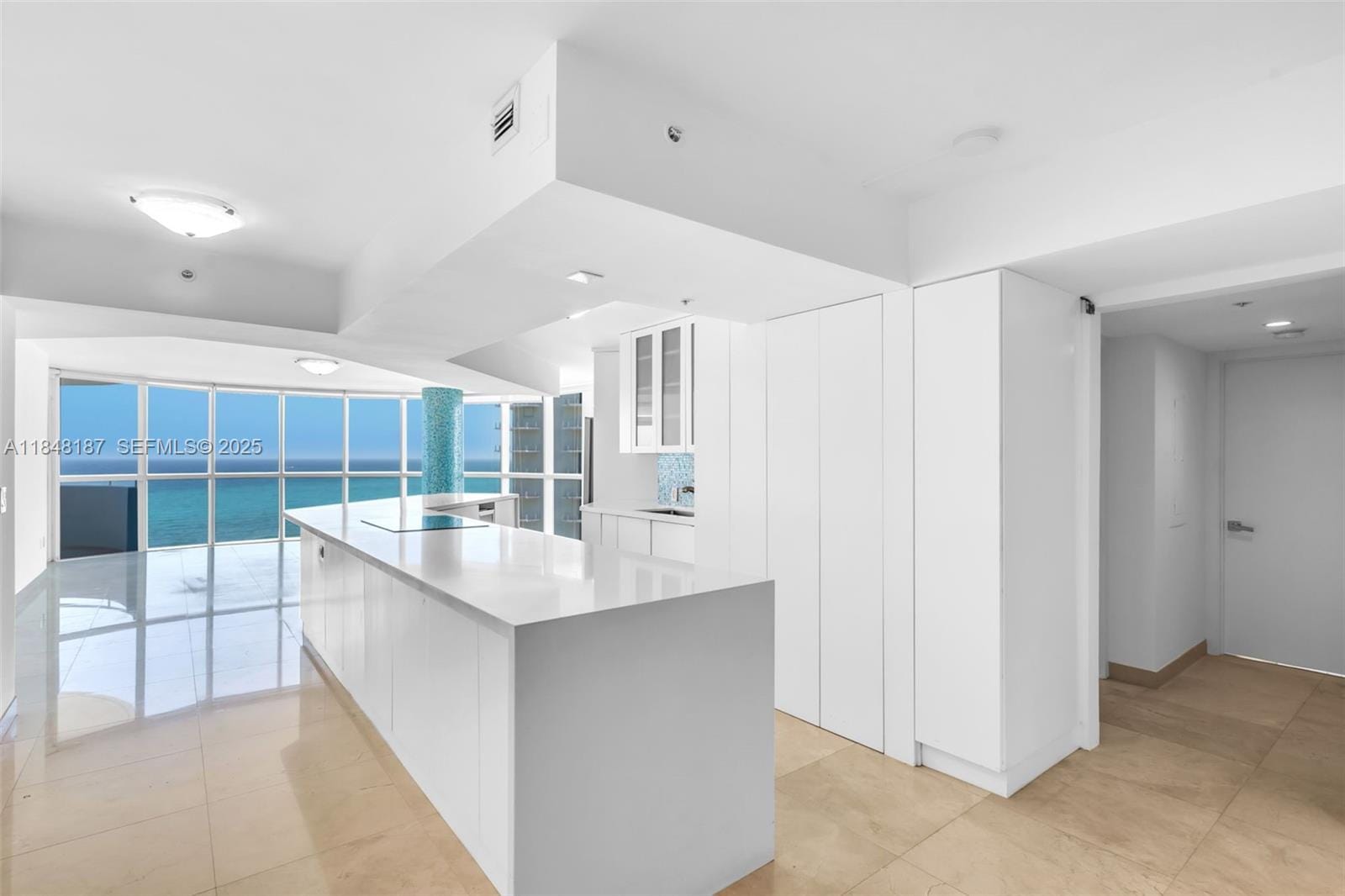 6301 Collins Avenue 1903, Miami Beach, FL 33141 photo 2