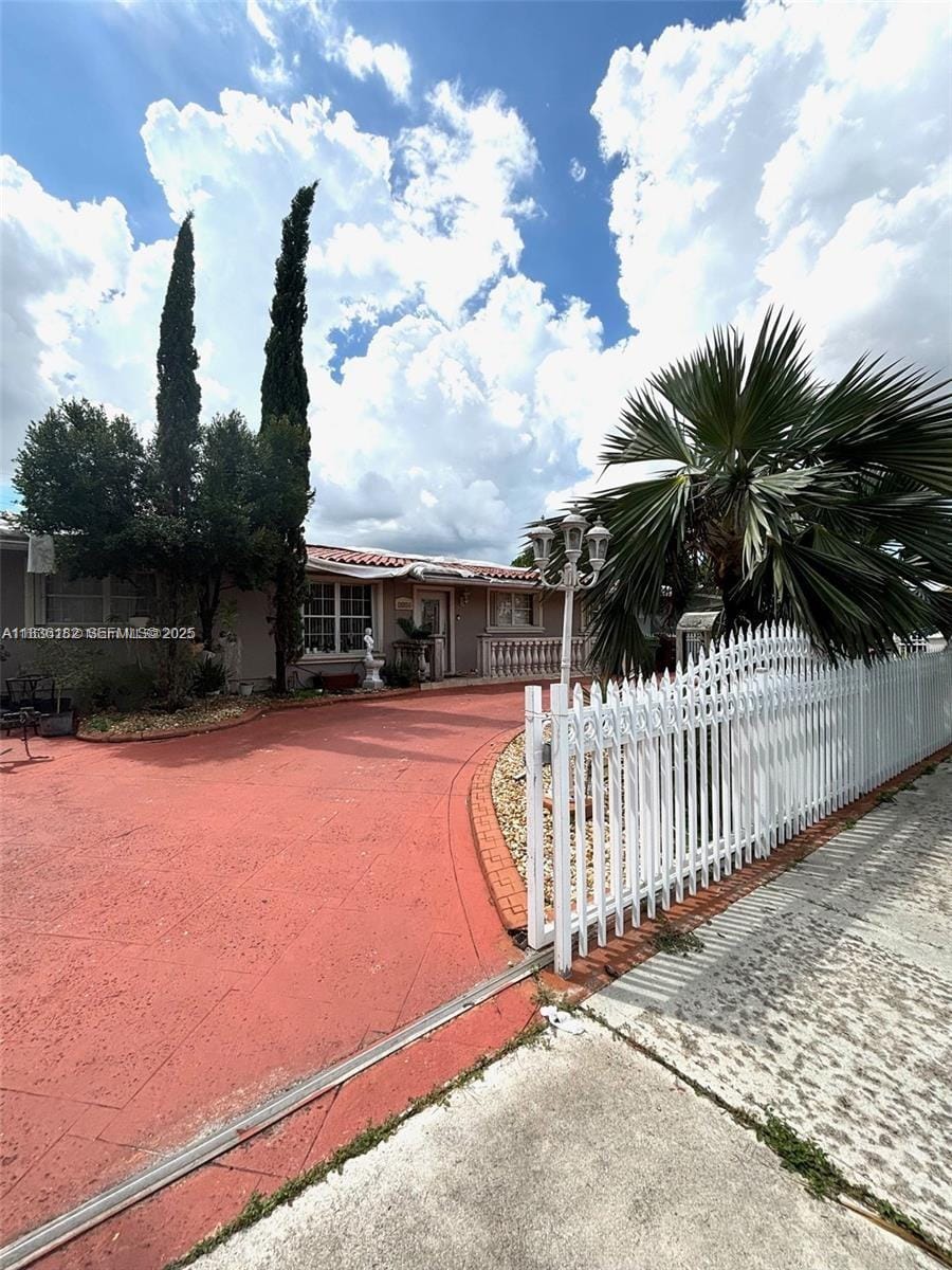 1214 W 80th Street, Hialeah, FL 33014
