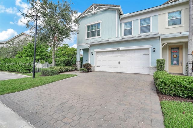 1494 Silk Oak Drive, Hollywood, FL 33021
