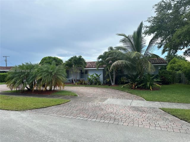 8821 SW 87th Street, Miami, FL 33173