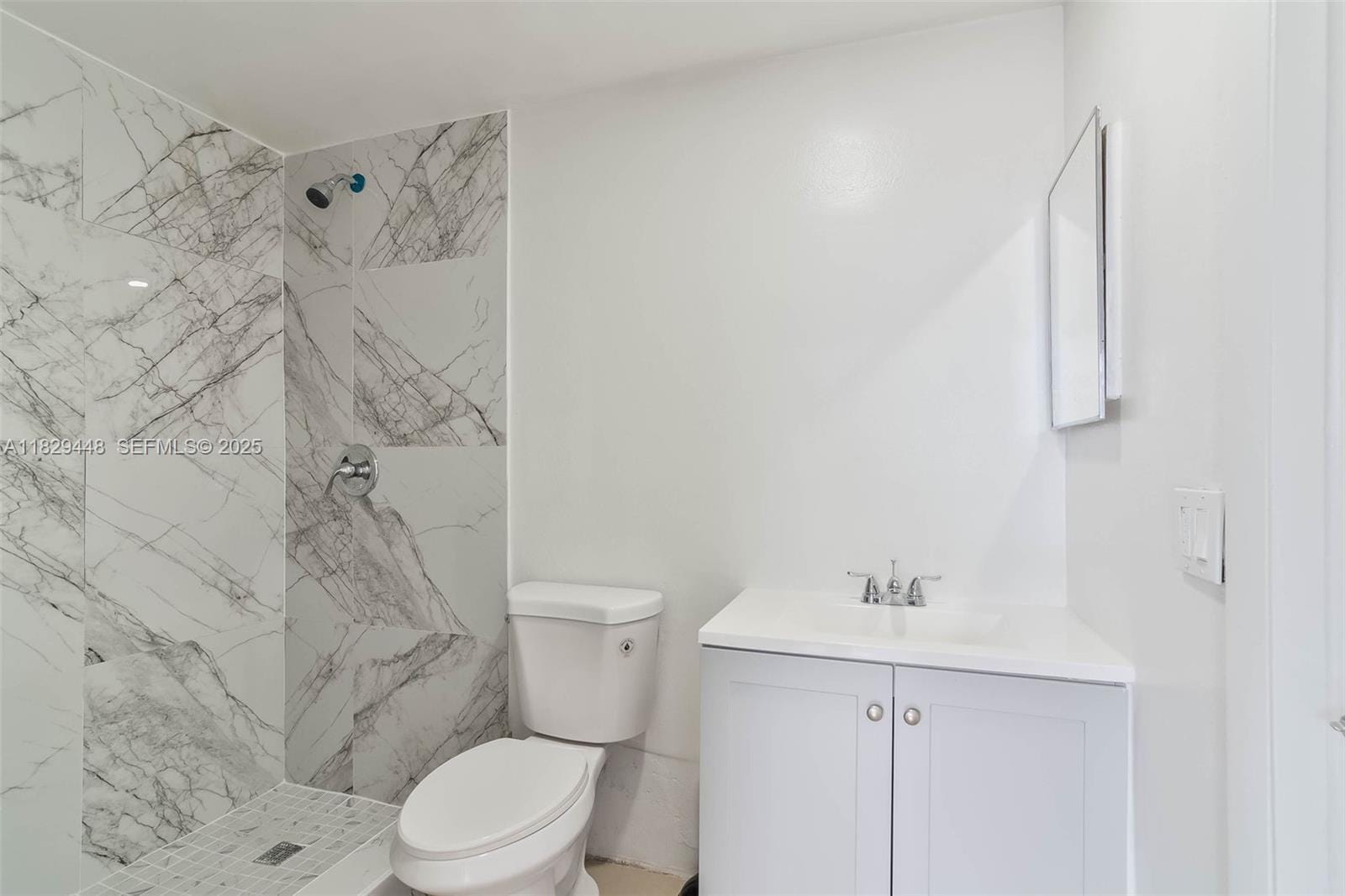9375 Fontainebleau Boulevard L420, Miami, FL 33172 photo 14