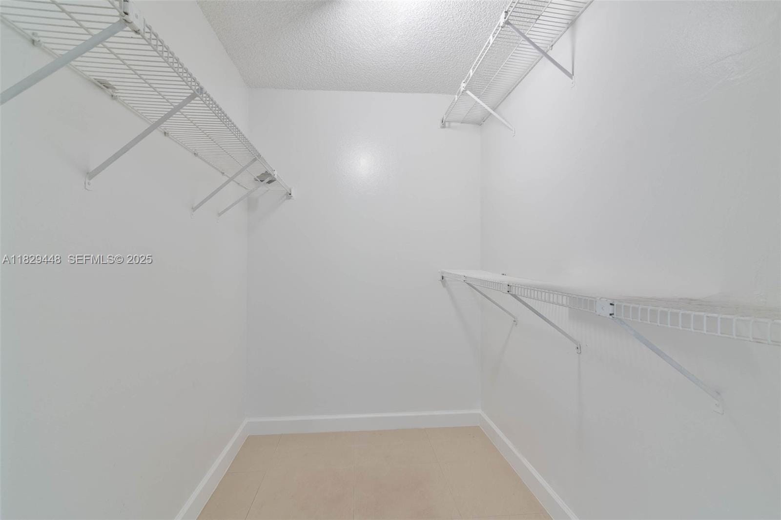 9375 Fontainebleau Boulevard L420, Miami, FL 33172 photo 15