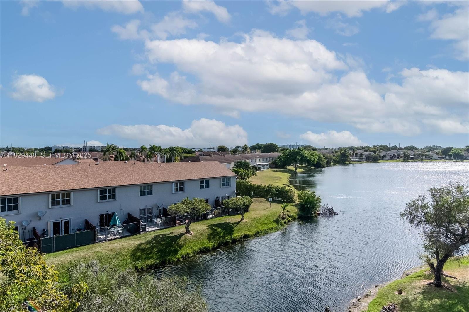 9375 Fontainebleau Boulevard L420, Miami, FL 33172 photo 19