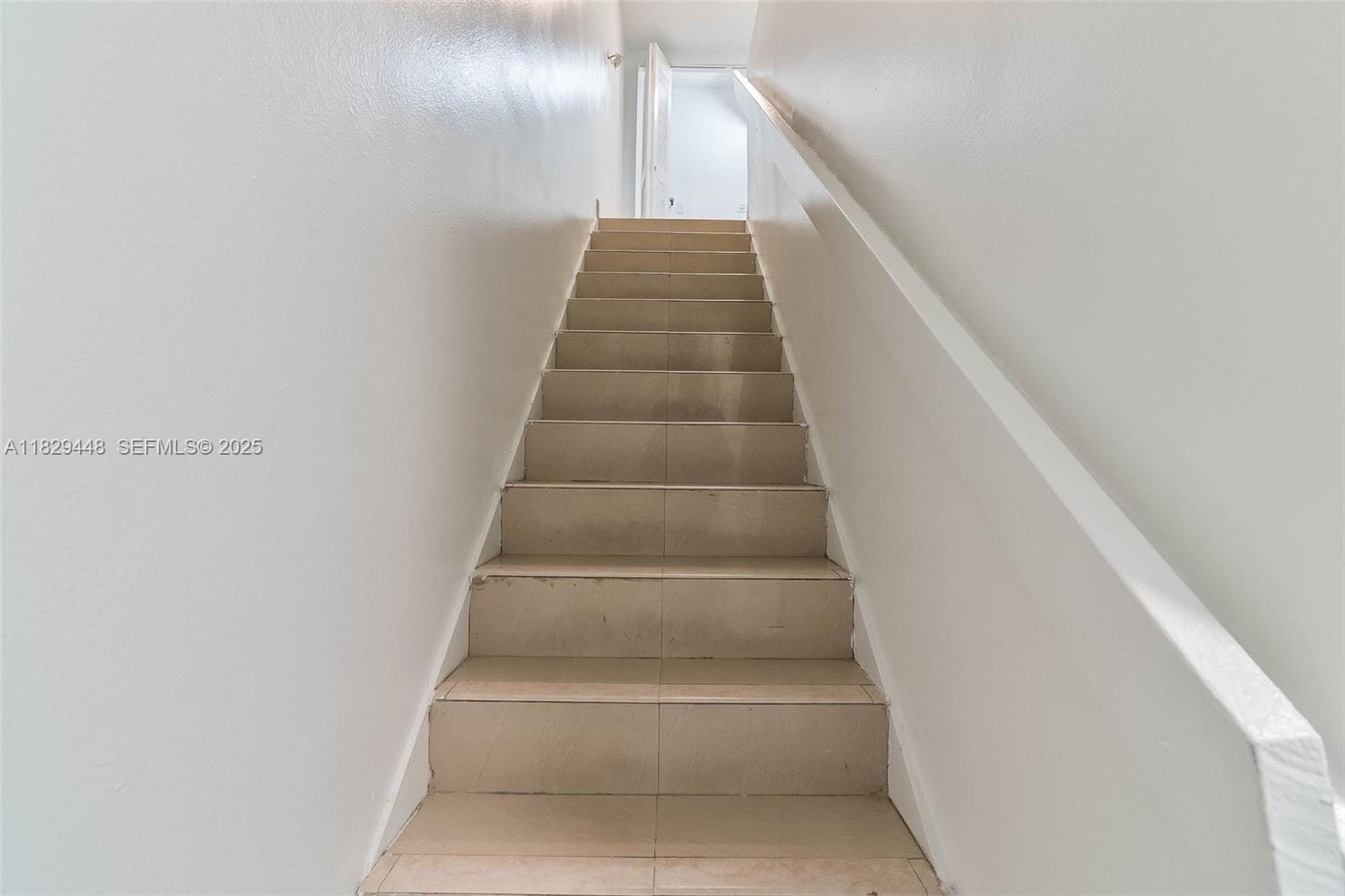 9375 Fontainebleau Boulevard L420 — photo 7