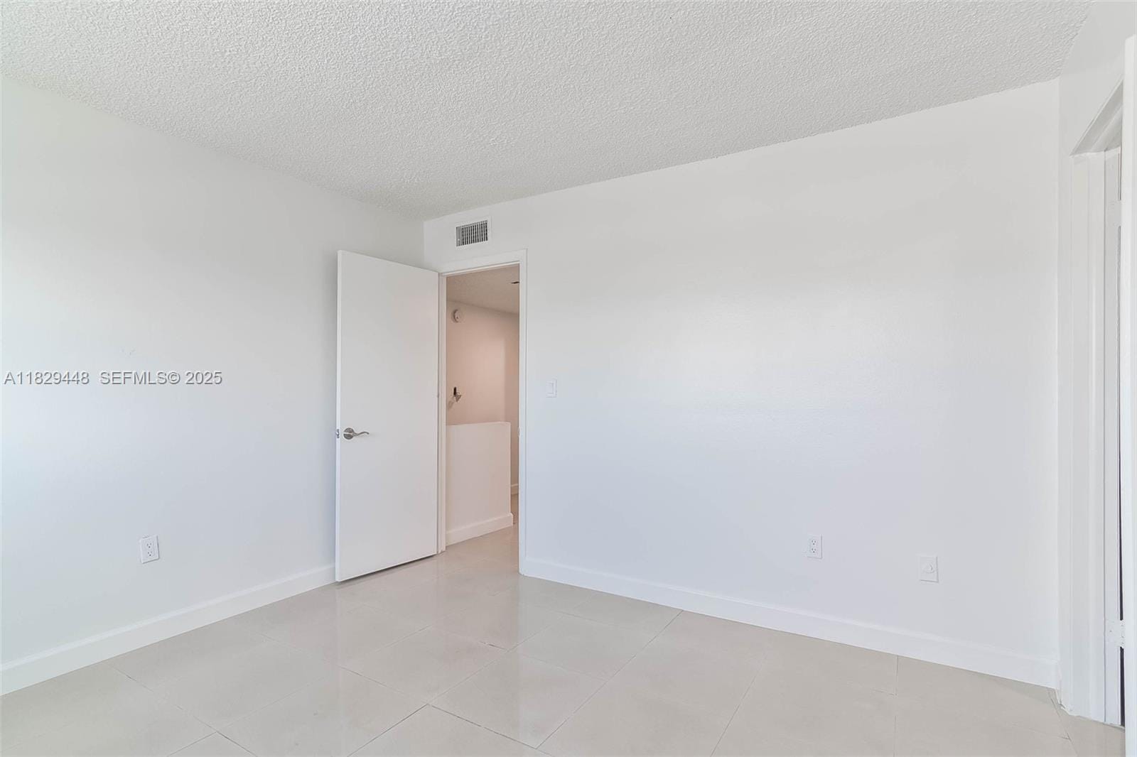 9375 Fontainebleau Boulevard L420 — photo 9