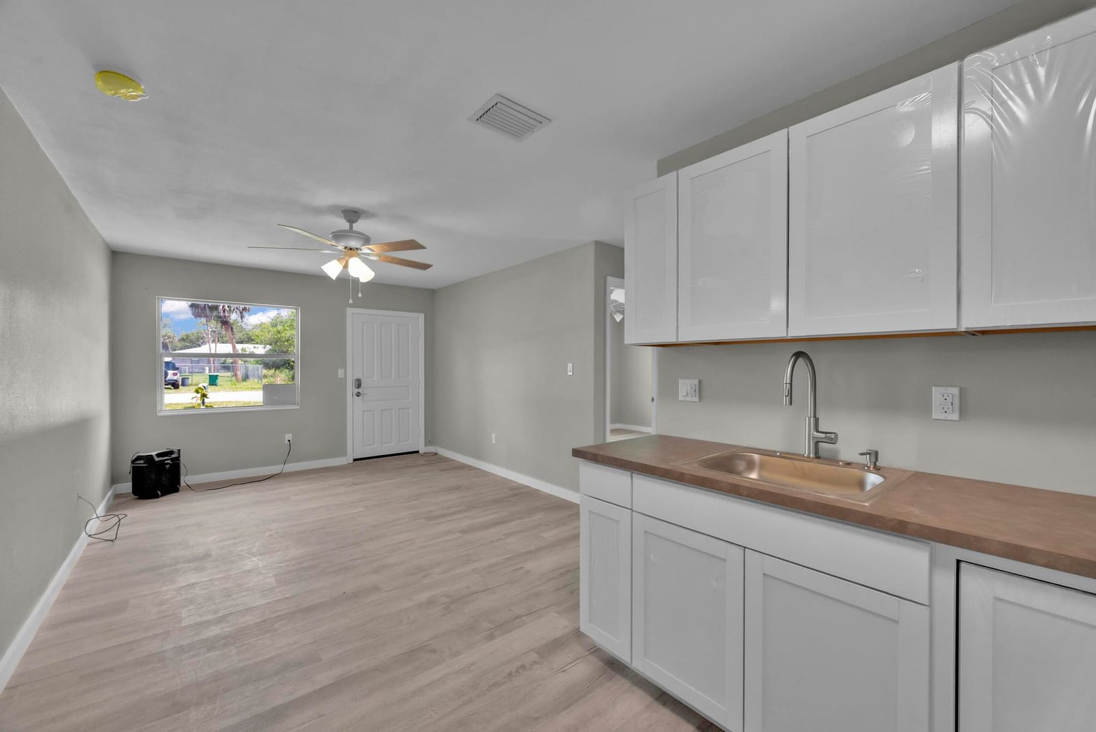 5007 San Diego Avenue, Fort Pierce, FL 34946 photo 2