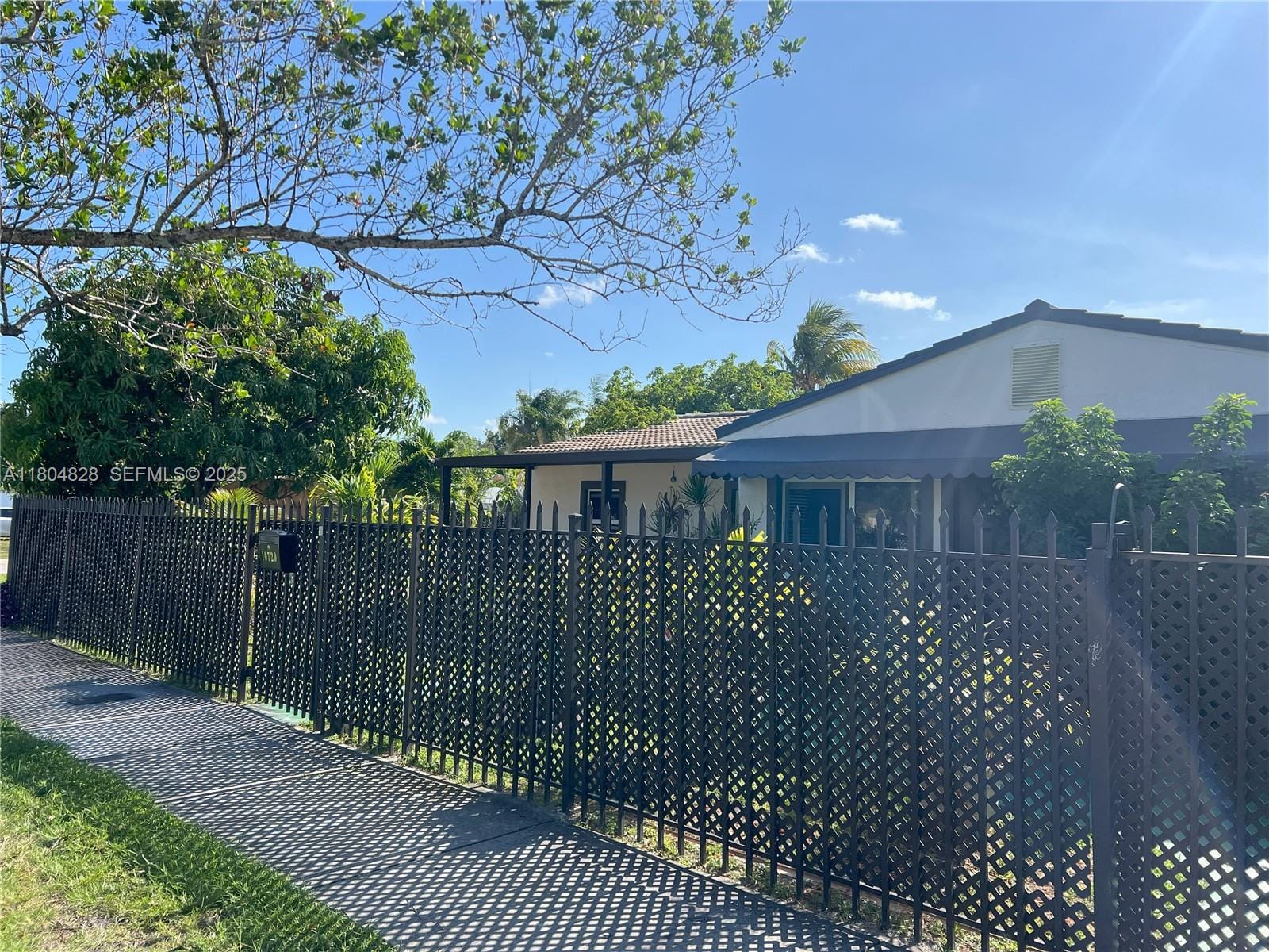 10720 NW 5th Avenue, Miami, FL 33168 photo 2