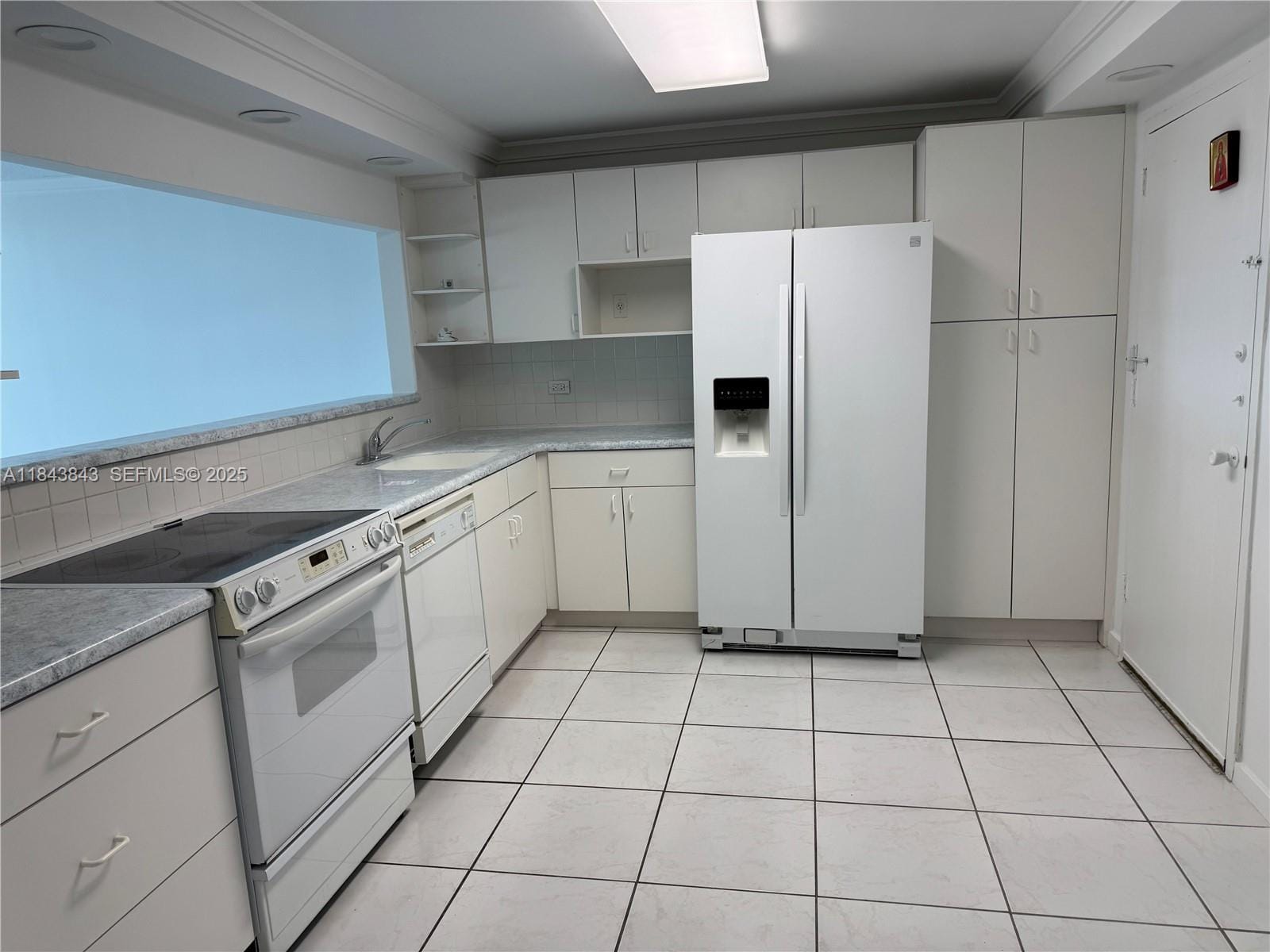 7135 Collins Avenue 1203, Miami Beach, FL 33141 photo 16