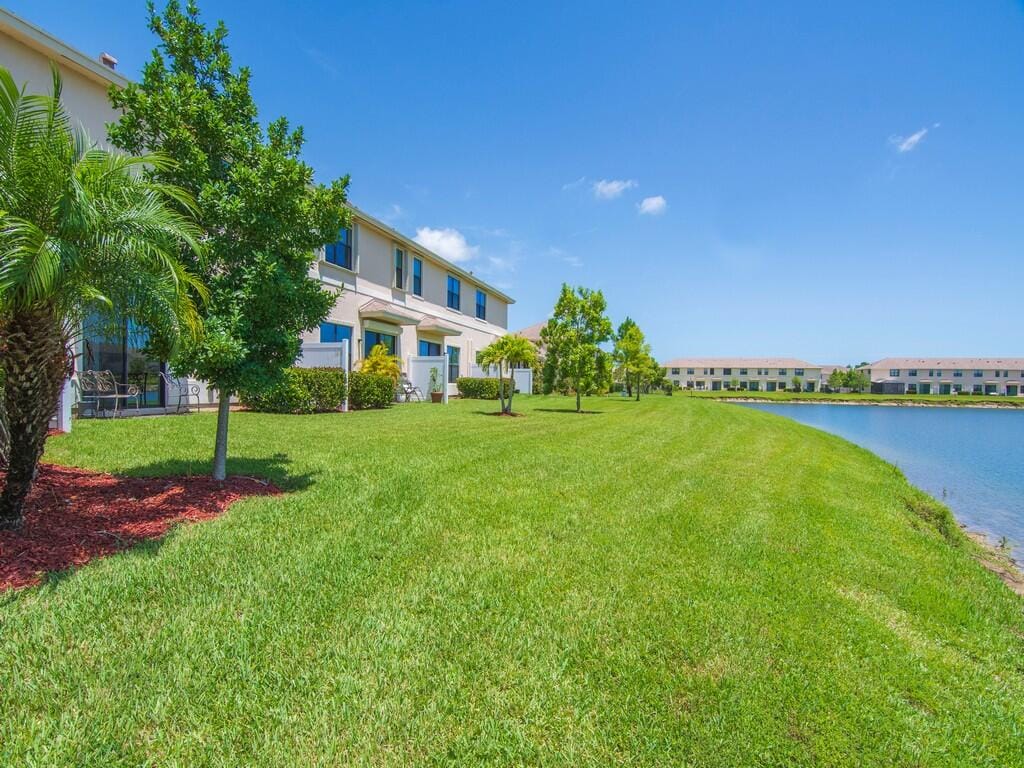10076 W Villa Circle, Vero Beach, FL 32966 photo 25
