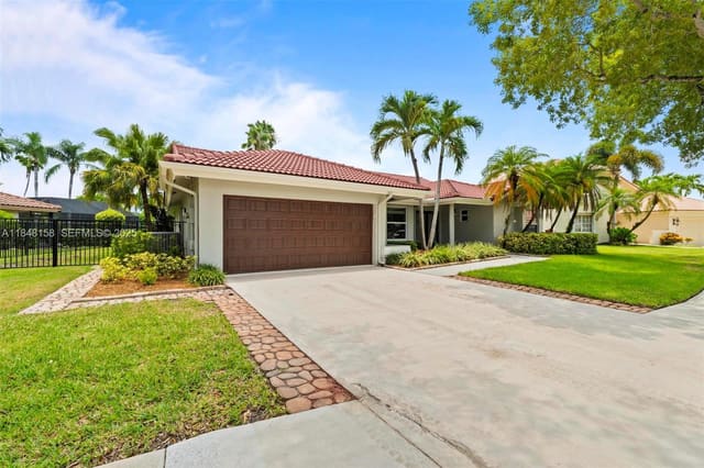 1720 Lakeshore Drive, sold in Country Isles Executive, Weston, FL