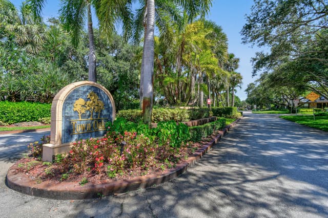 1034 Raintree Drive, sold in Rainwood East Replat, Palm Beach Gardens, FL