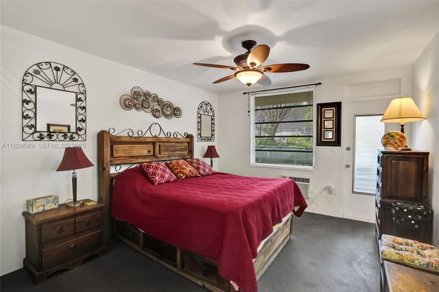 441 Collins Avenue 6, sold in Southern Star Condo, Miami Beach, FL