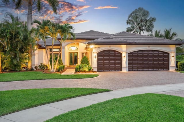 14843 SW 41st Street, Davie, FL 33331