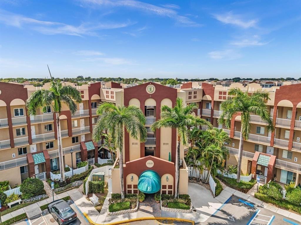 7715 Southampton Terrace 211, Tamarac, FL 33321