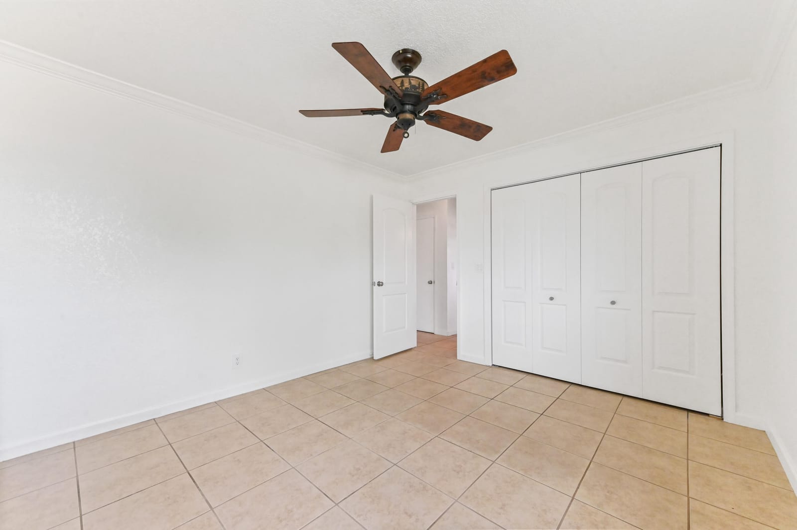 251b NE 57th Court, Oakland Park, FL 33334 photo 14
