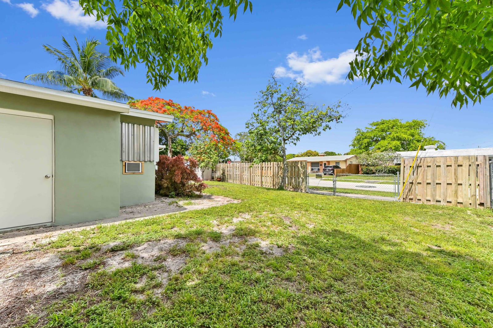 251b NE 57th Court, Oakland Park, FL 33334 photo 20