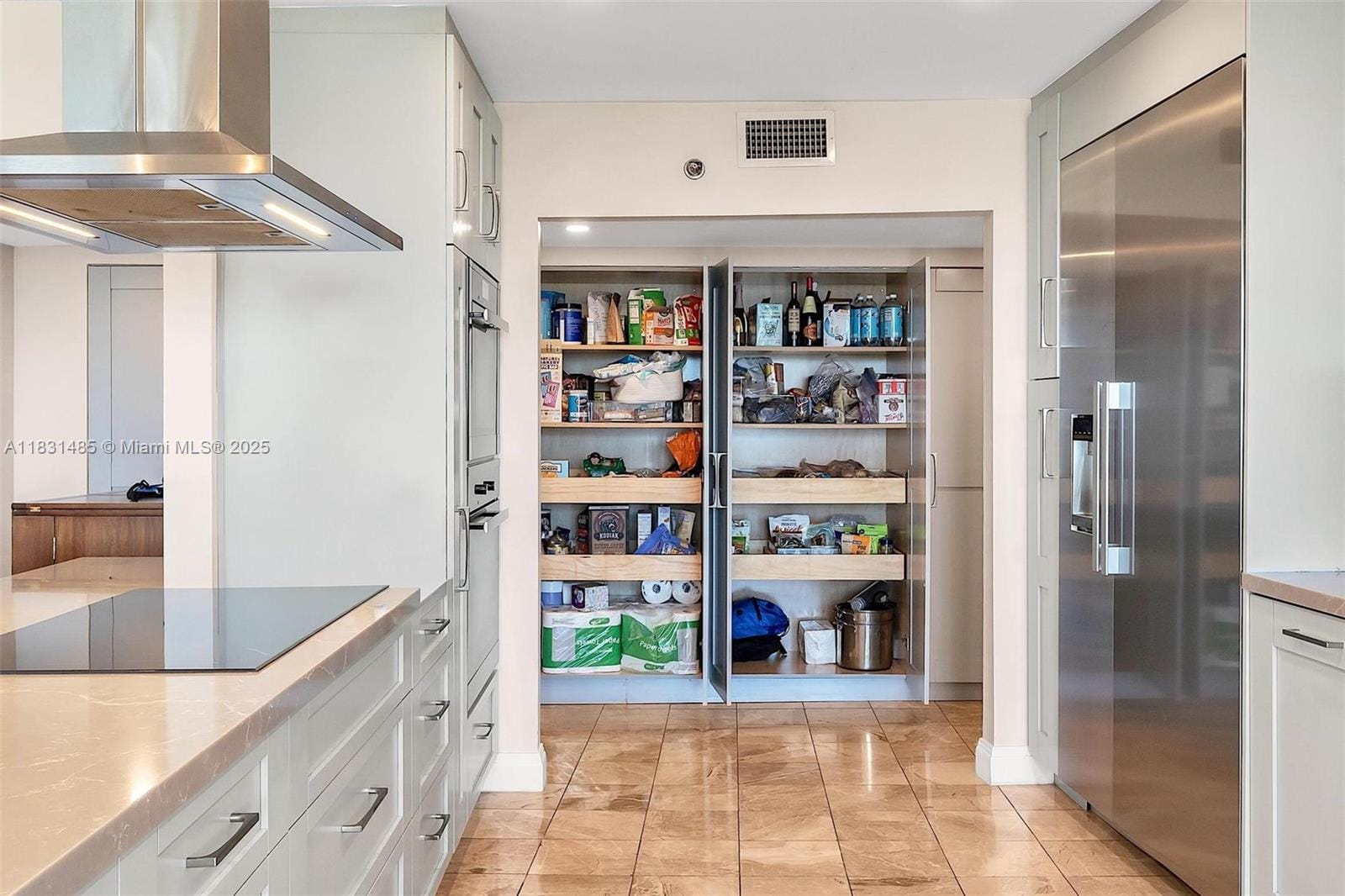 9 Island Avenue 1014, Miami Beach, FL 33139 photo 12