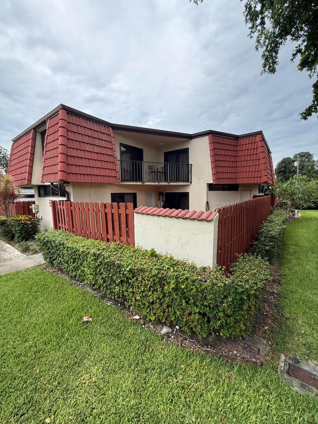 3830 Victoria Drive, West Palm Beach, FL 33406