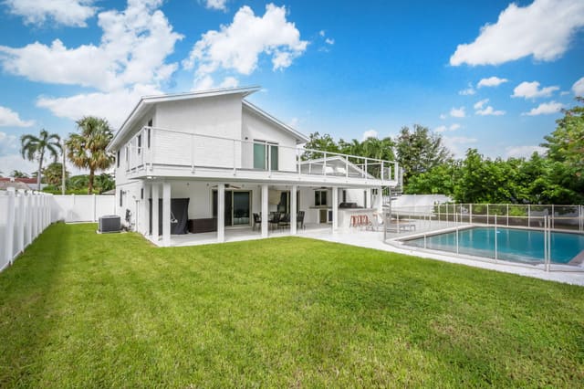 1260 NW 15th Street, sold in Pinelands North, Boca Raton, FL