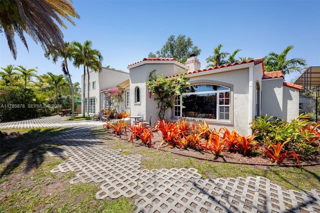 2450 SW 23rd Avenue, Miami, FL 33145