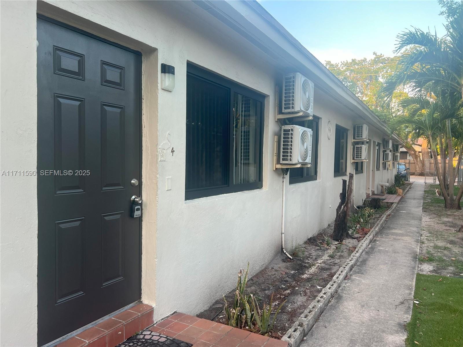 5520 NE 1st Court — photo 12