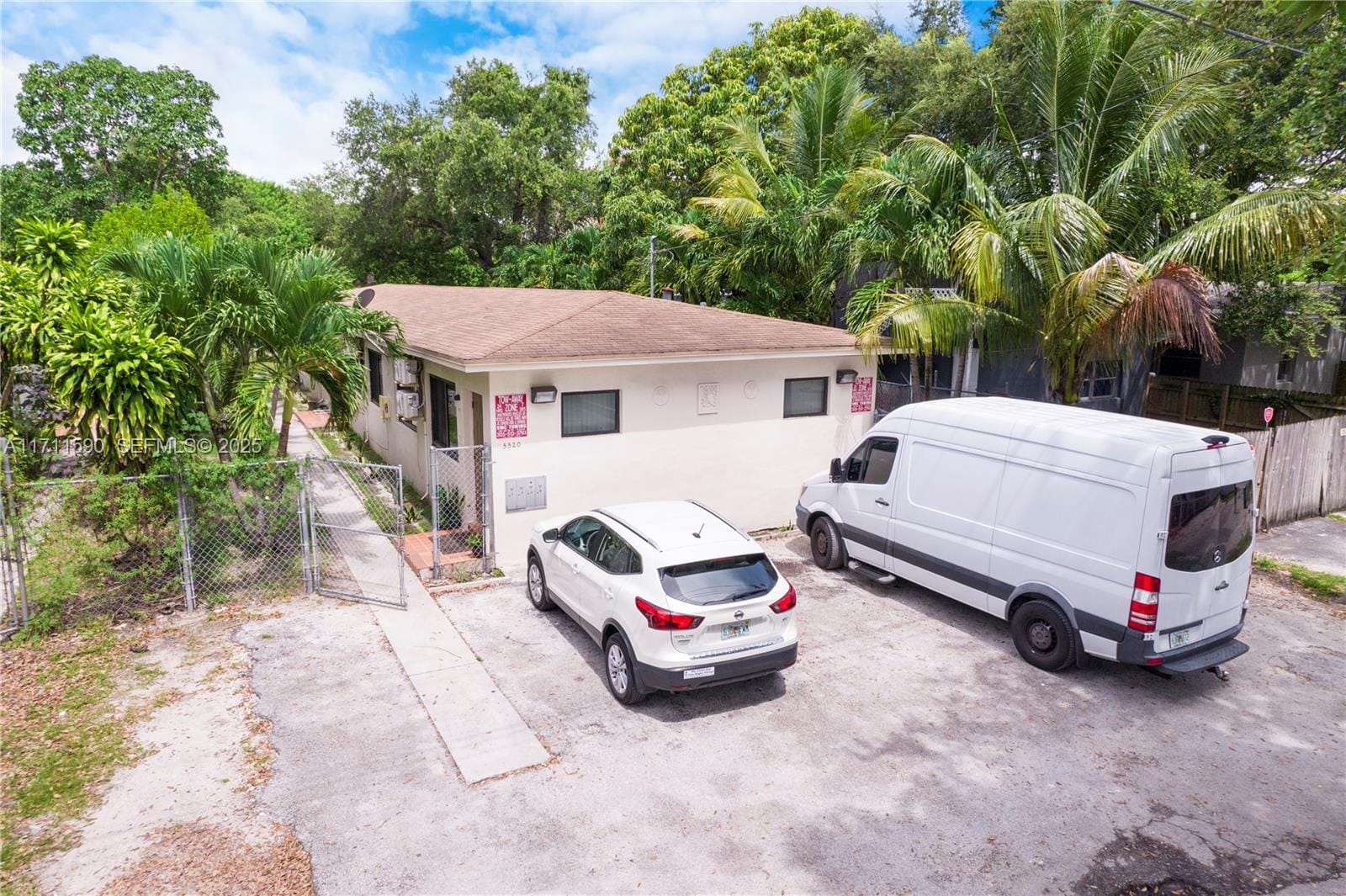 5520 NE 1st Court — photo 4