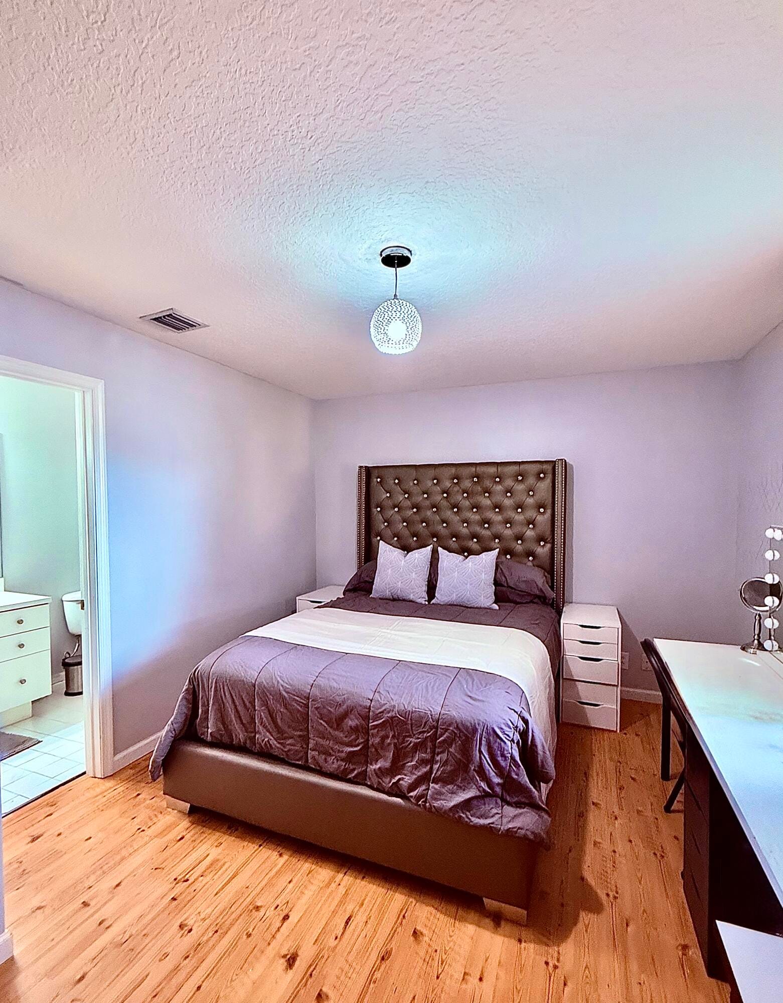 514 W Bloxham Street — photo 11