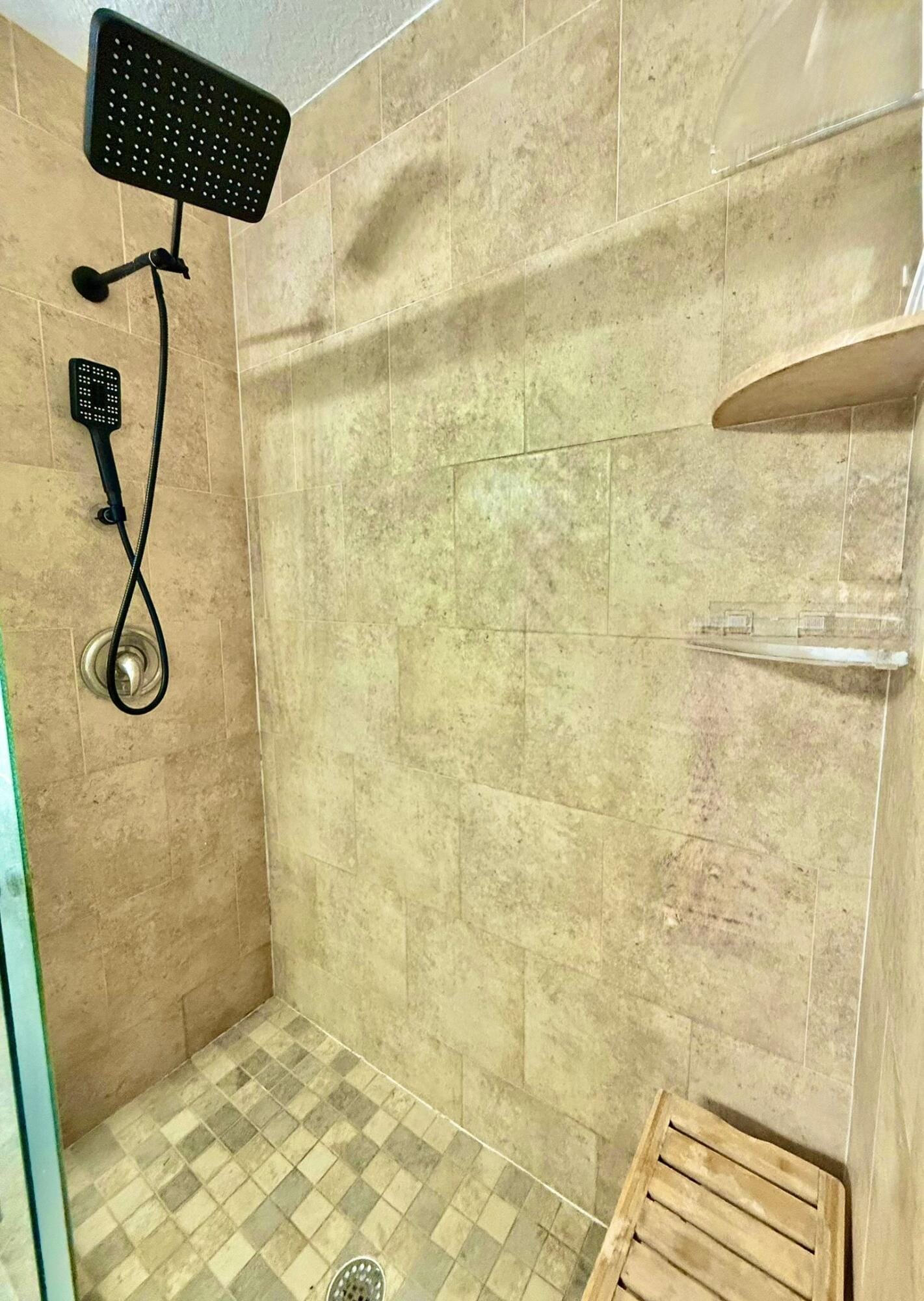 514 W Bloxham Street — photo 10